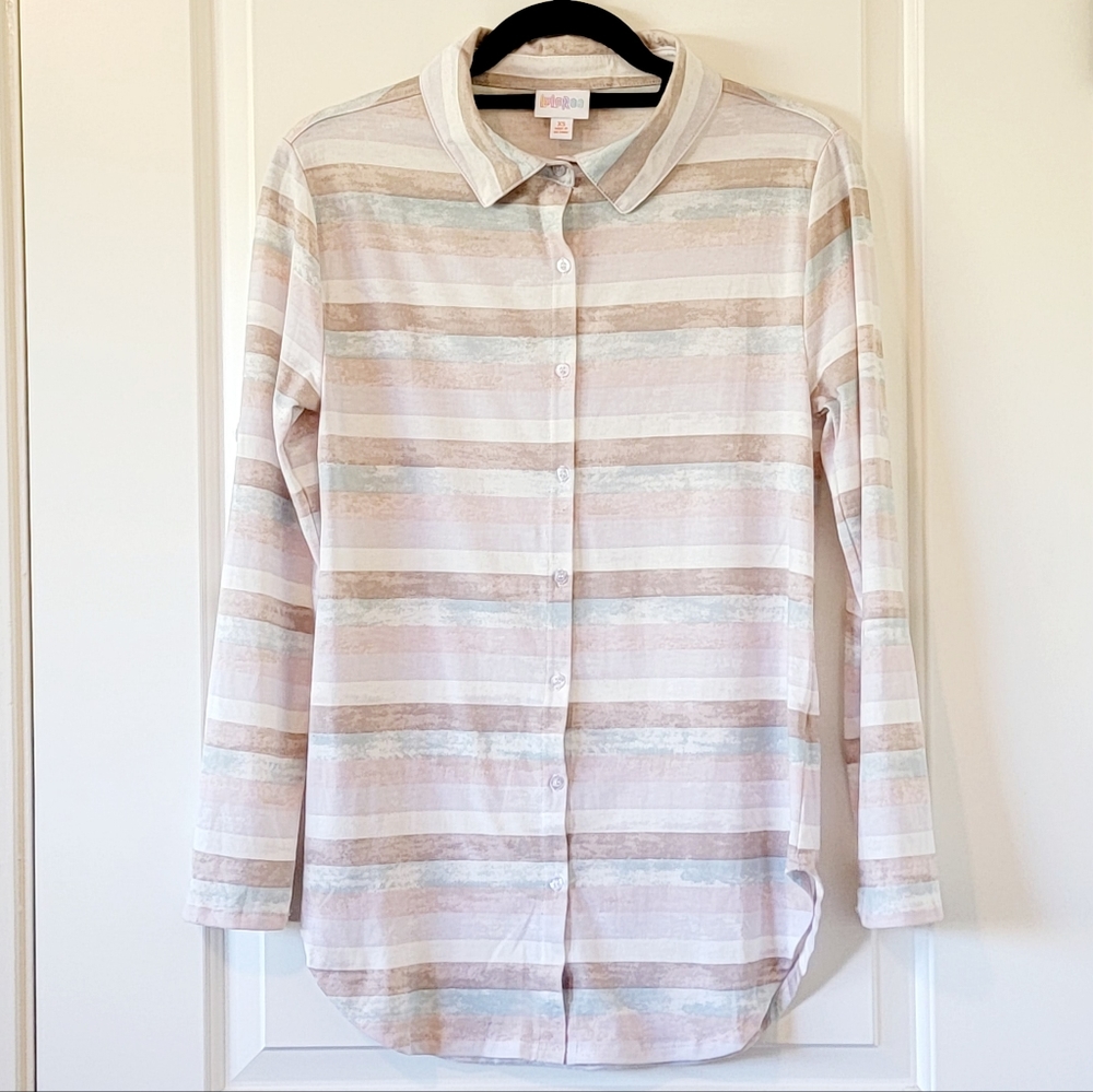 EUC LuLaRoe Valentina Long Sleeve Button Up Shirt - XS